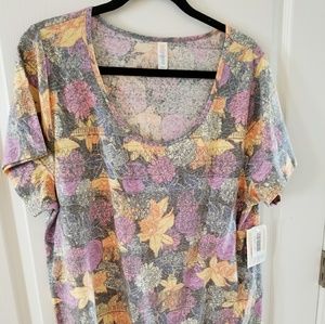 NWT Lularoe 2XL Classic Tee